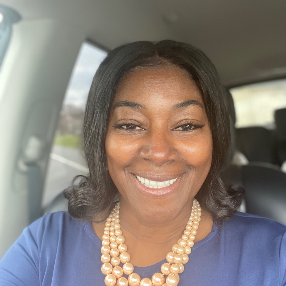 Meet your Posher, Pamela